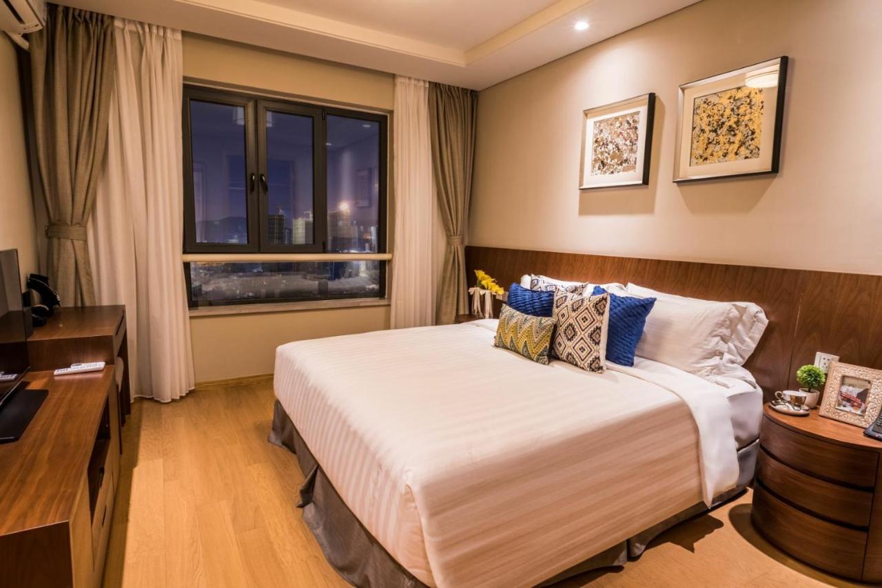 Court Place Jingqiao Middle Ring Shanghai