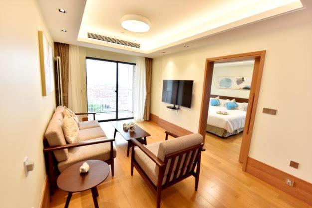 Court Place Jingqiao Middle Ring Appartement *