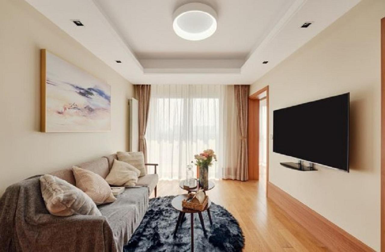 Court Place Jingqiao Middle Ring Appartement *